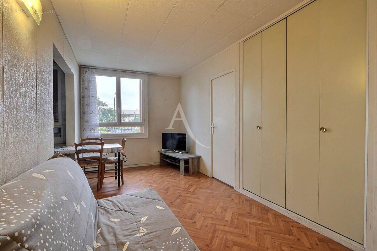 Appartement à AUBERVILLIERS