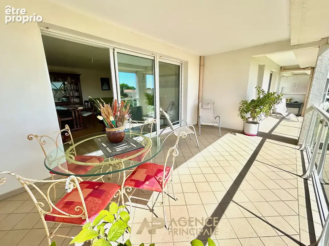 Appartement 64 m² La Rochelle -Terrasse 22 m² - Ascenseur - Parking - DPE B - photo 16
