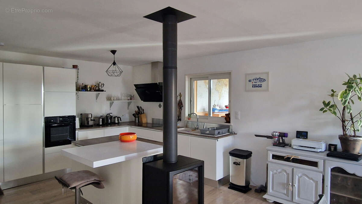 Maison à SAINT-JEAN-DE-LA-BLAQUIERE