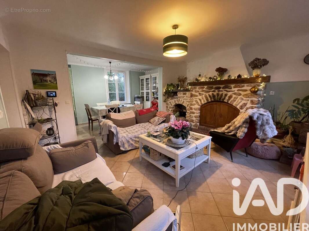 Photo 5 - Maison à MONTMIRAIL