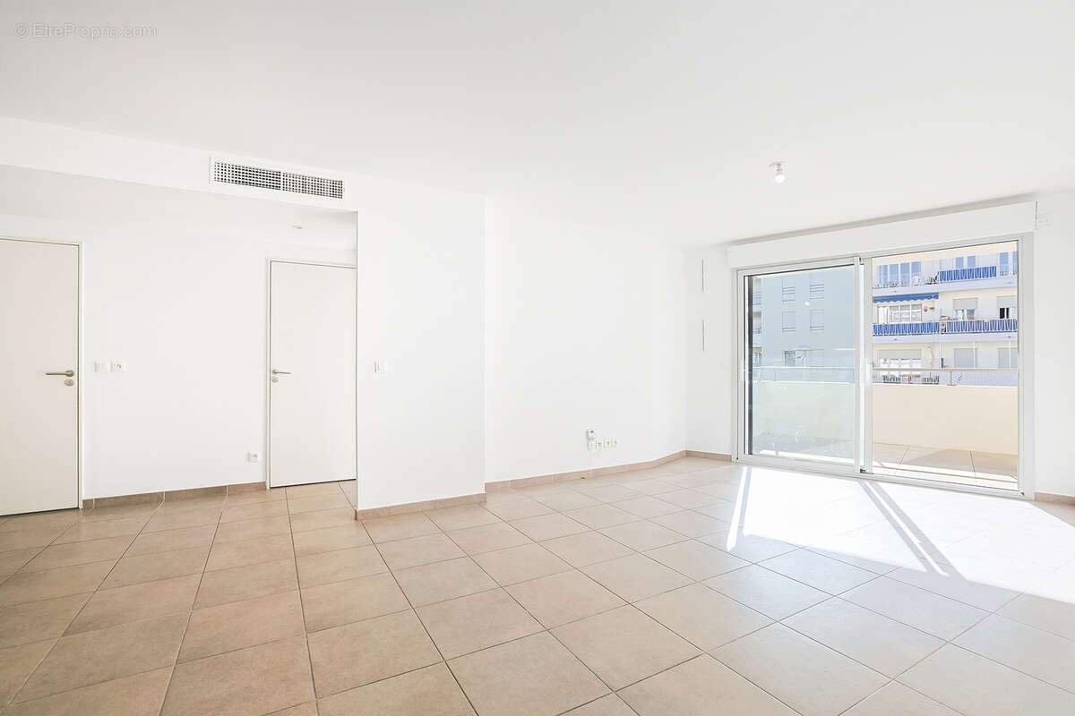 Appartement à CAGNES-SUR-MER