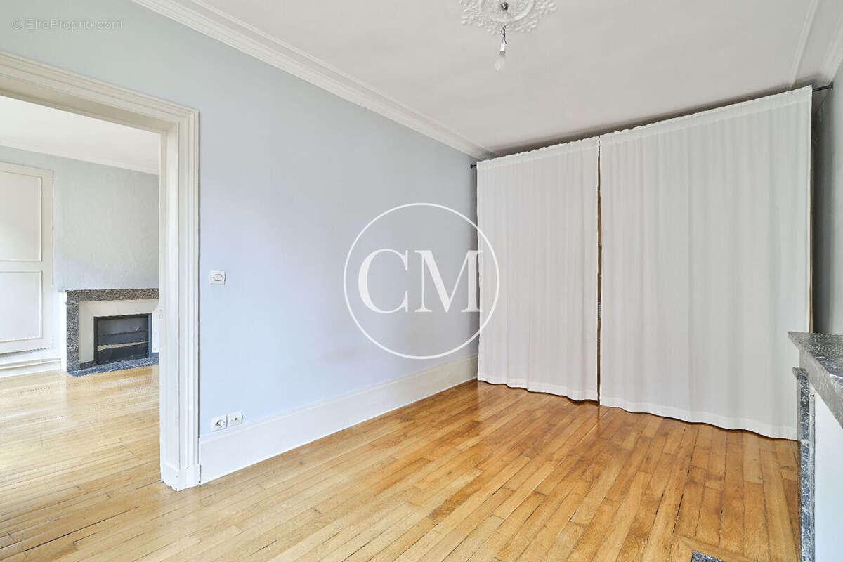 Appartement à VERSAILLES