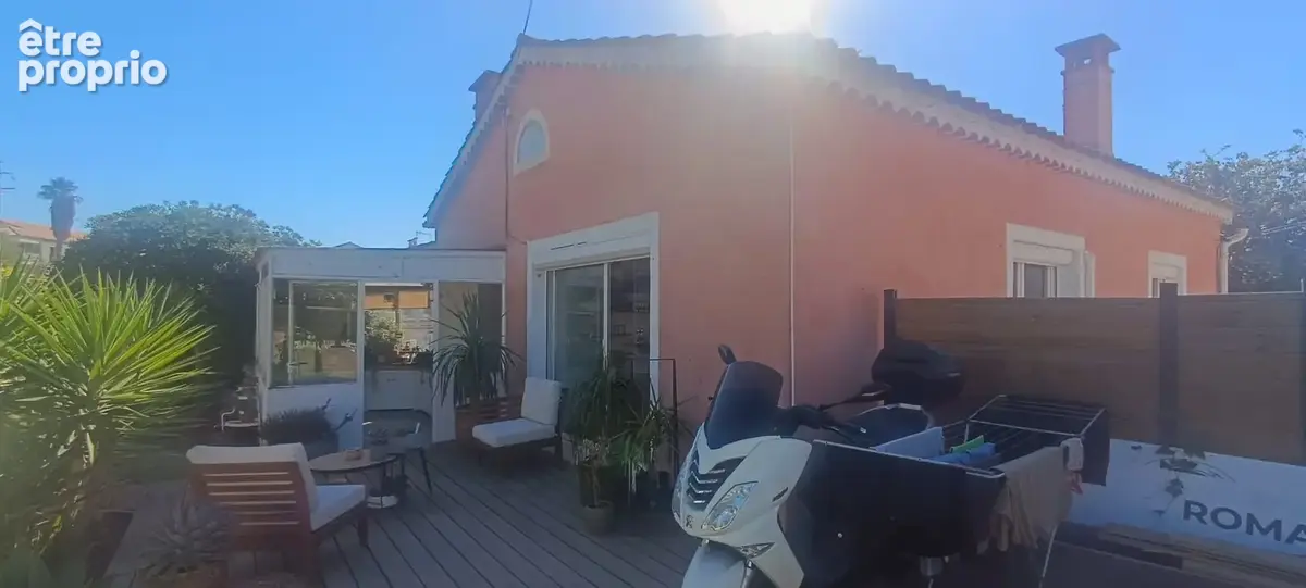 Commerce à SANARY-SUR-MER