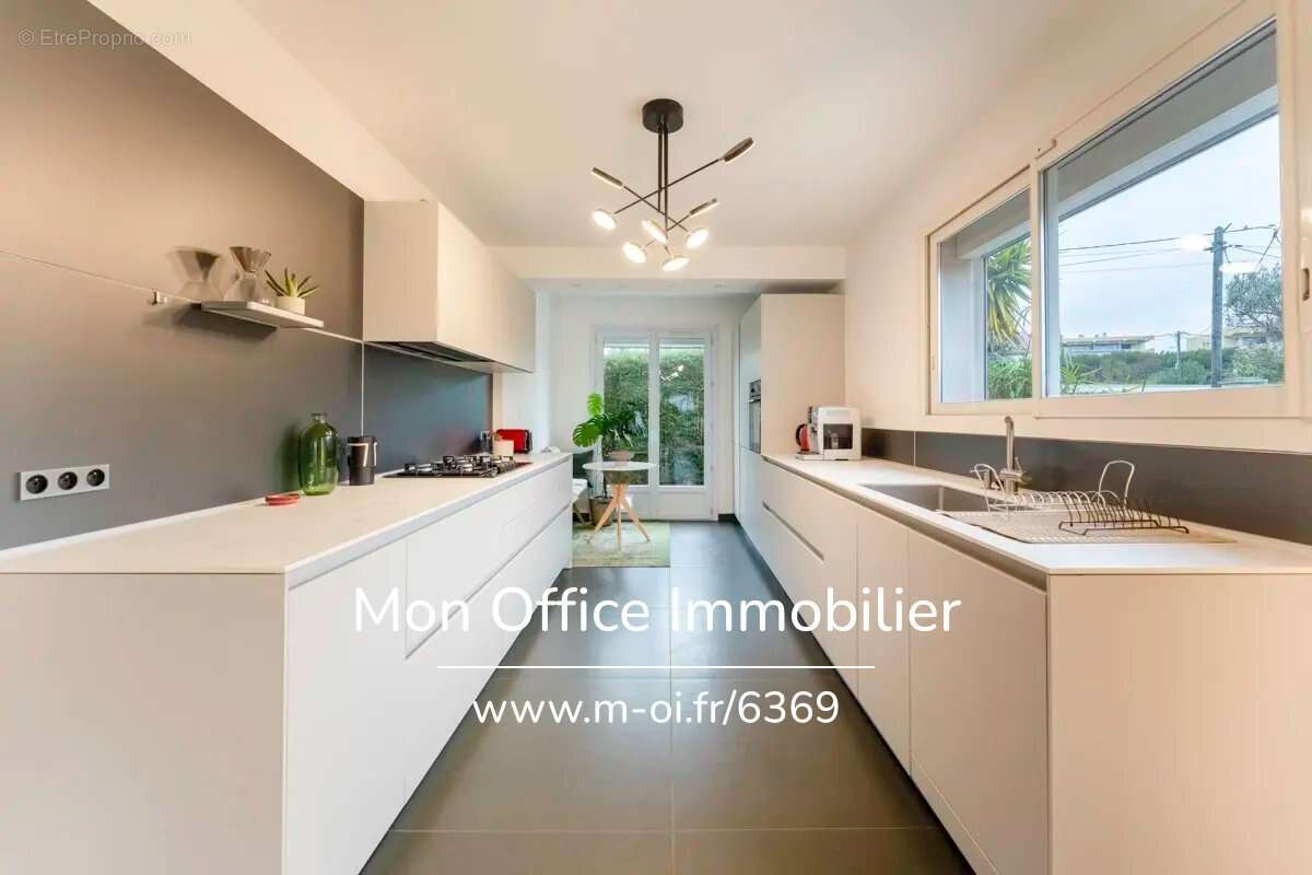 Maison à CARRY-LE-ROUET