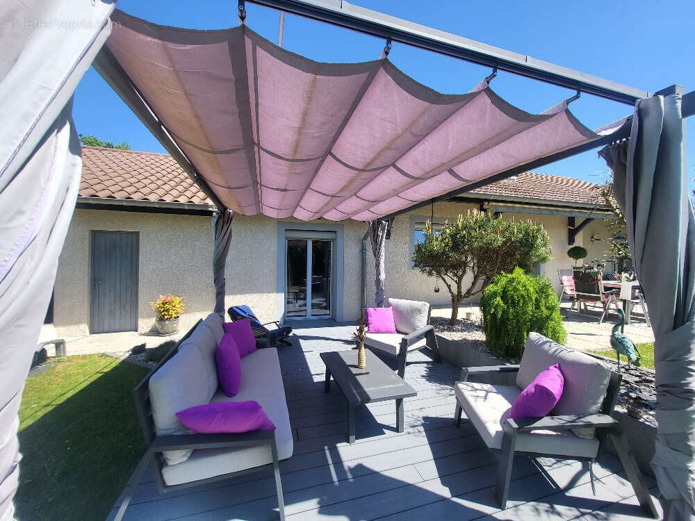 Maison à SAINT-DIDIER-SUR-CHALARONNE