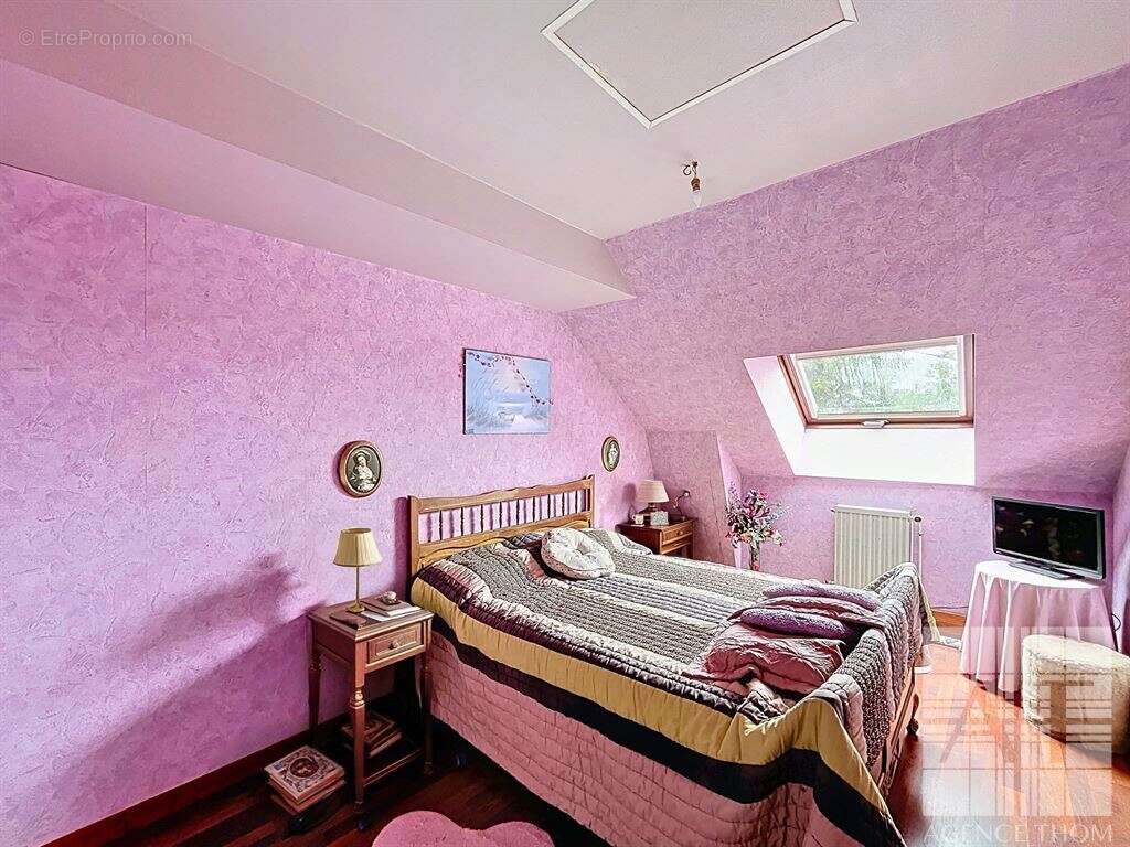 Maison à SAINT-DENIS-DE-GASTINES