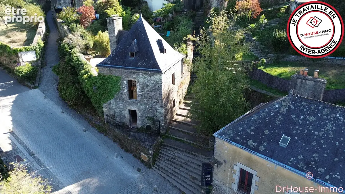 Maison à ROCHEFORT-EN-TERRE
