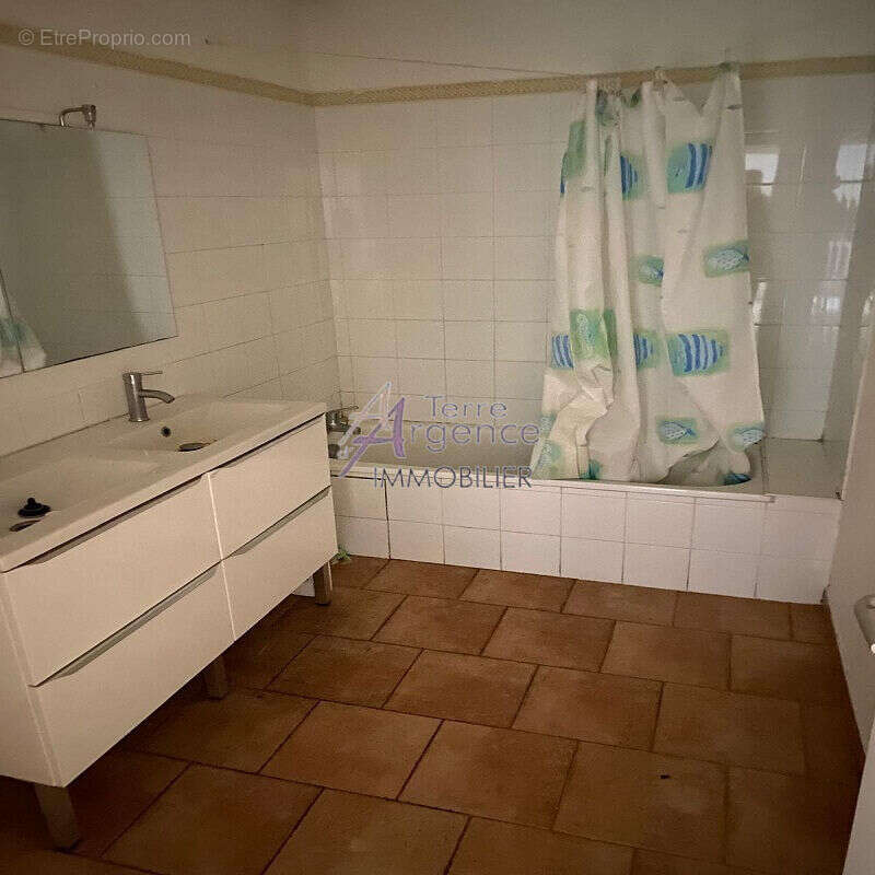 Appartement à BEAUCAIRE