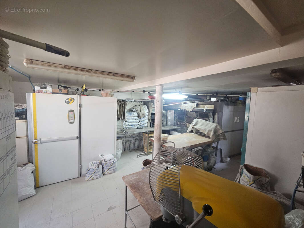 Autre à ESPARTIGNAC