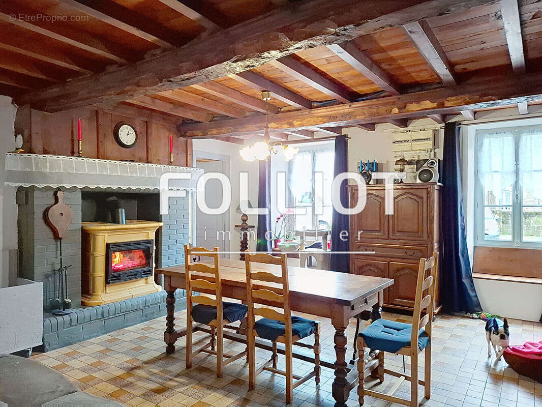 Maison à LA HAYE-DU-PUITS