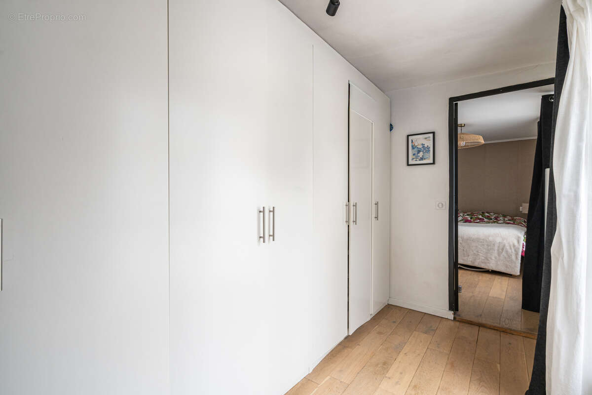 Appartement à PARIS-3E