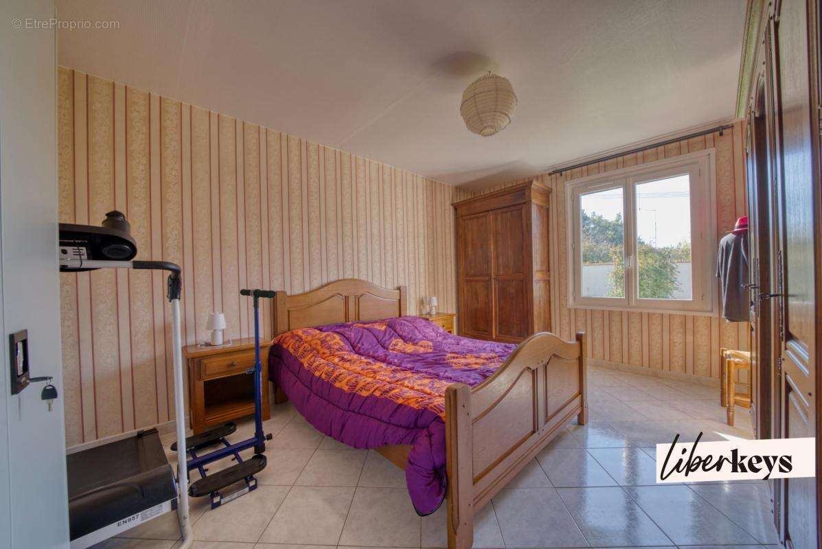 Maison à ASNIERES-LA-GIRAUD