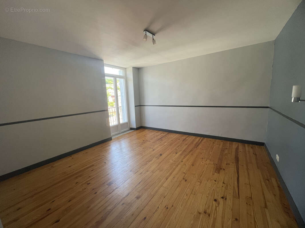 Appartement à SAINT-AFFRIQUE