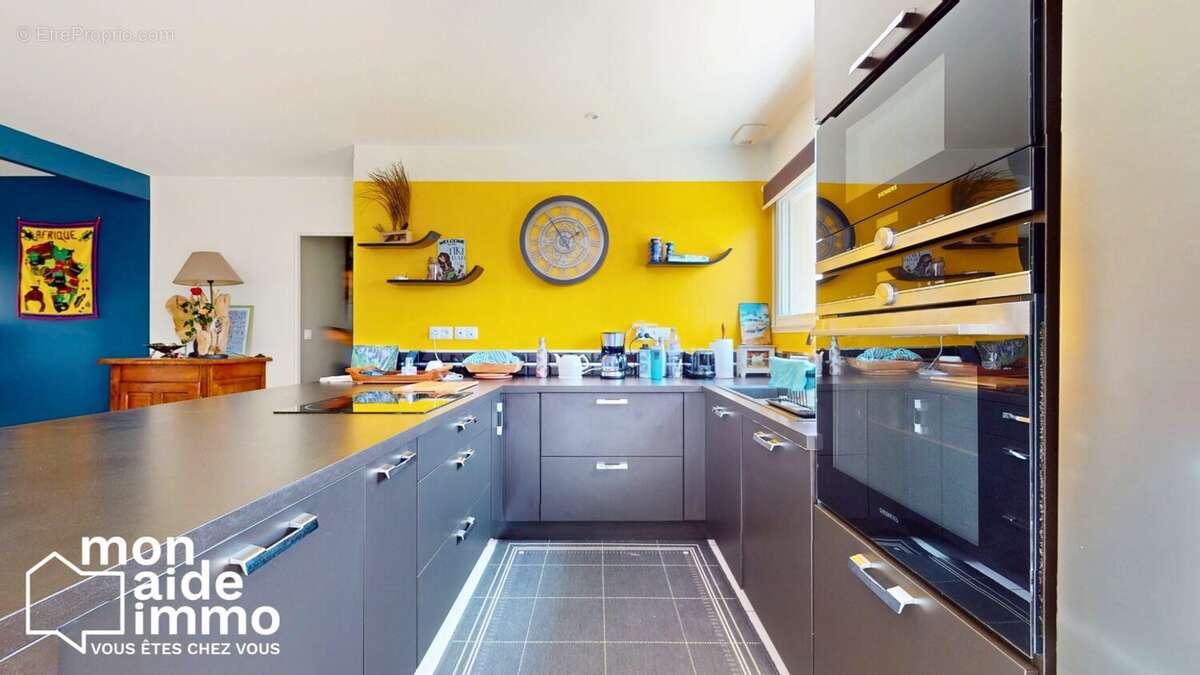 Maison à FARGUES-SAINT-HILAIRE