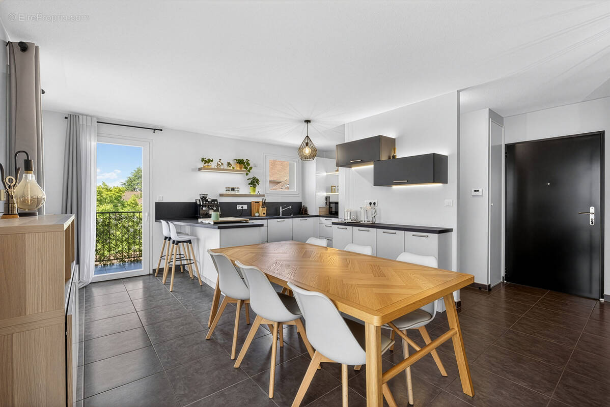 Appartement à AIX-LES-BAINS