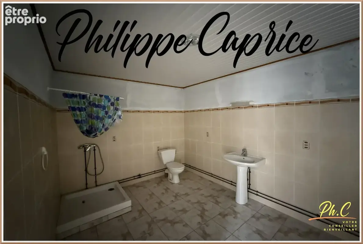 Maison F4 108 m² à rénover – 3 chambres – Le François - photo 9