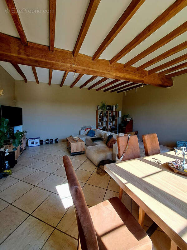 Maison à SAINT-AMAND-SUR-SEVRE