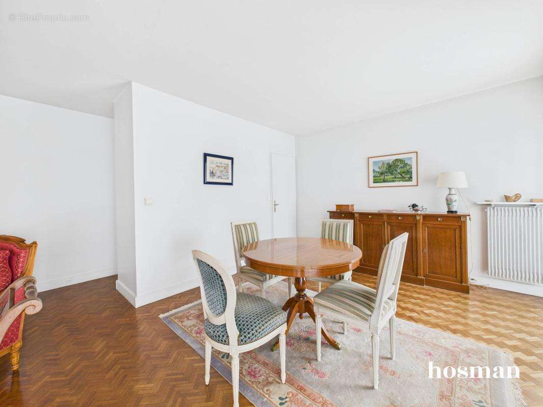 Appartement à VERSAILLES
