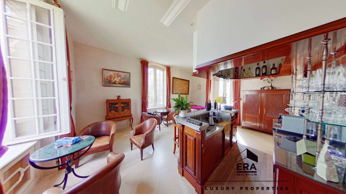 Maison à MOULIS-EN-MEDOC