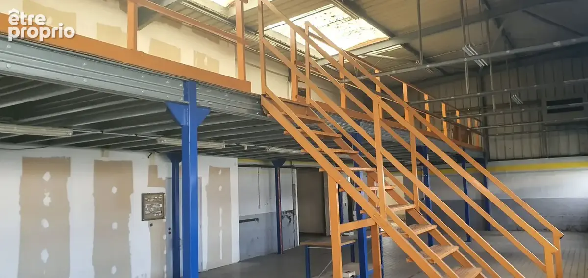 Local commercial 900m² à tonnay-charente - photo 6