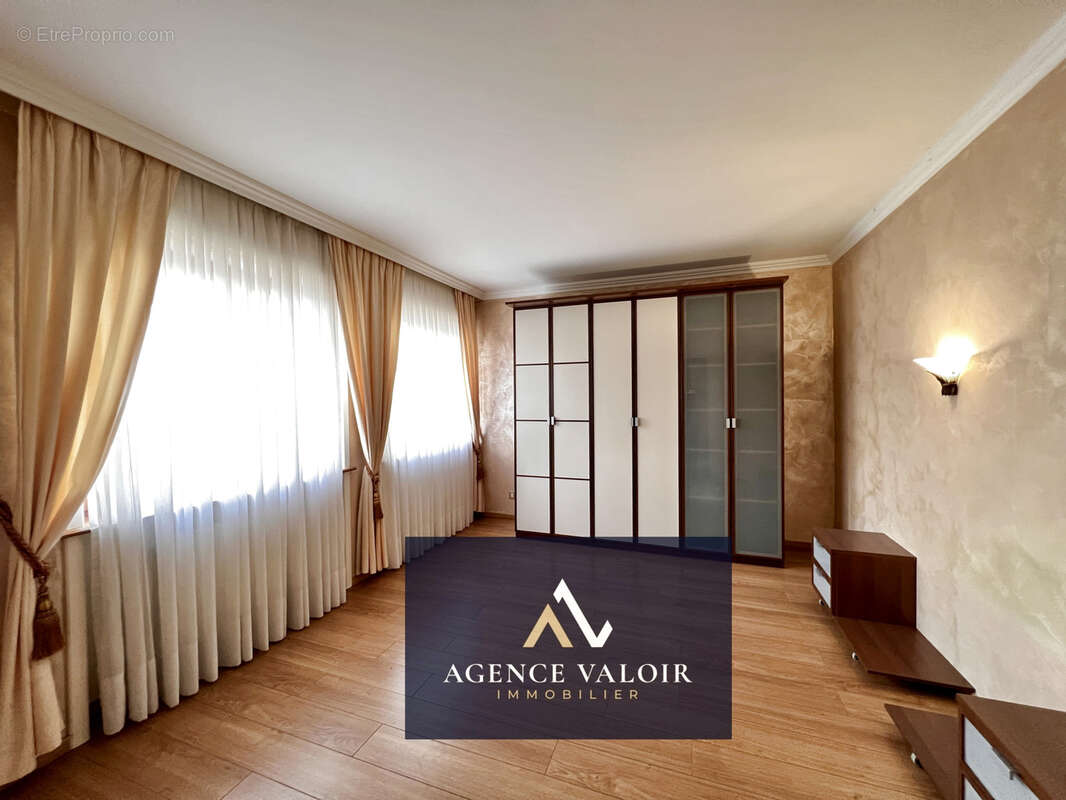 Appartement à FAMECK