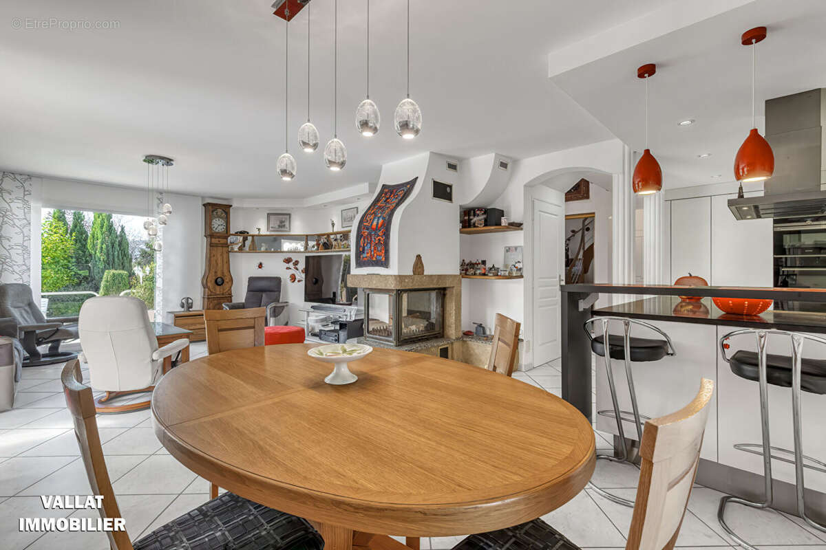 Maison à SAINT-MARTIN-BELLEVUE