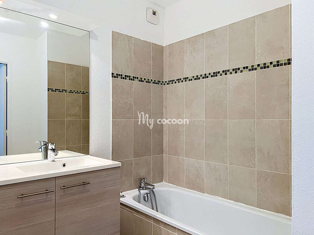 Appartement - T3 - 60 m2 - photo 9