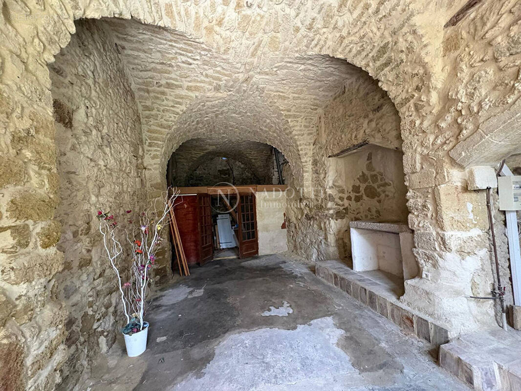 Maison à CADENET