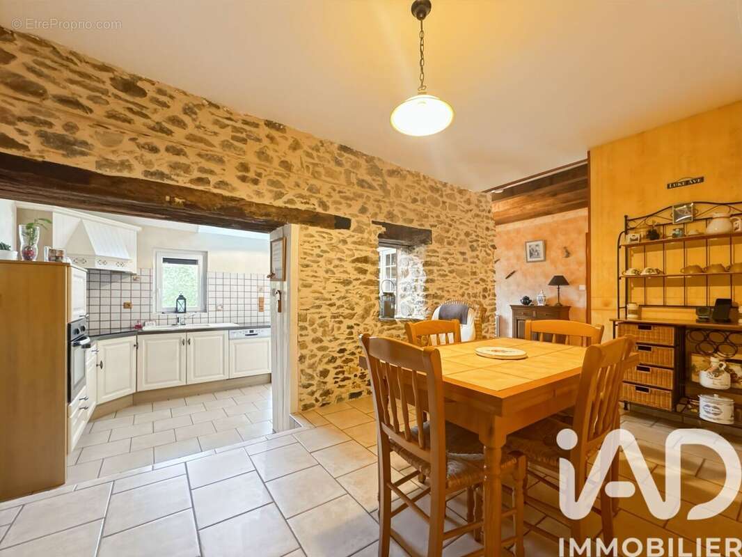 Photo 6 - Maison à L'HUISSERIE