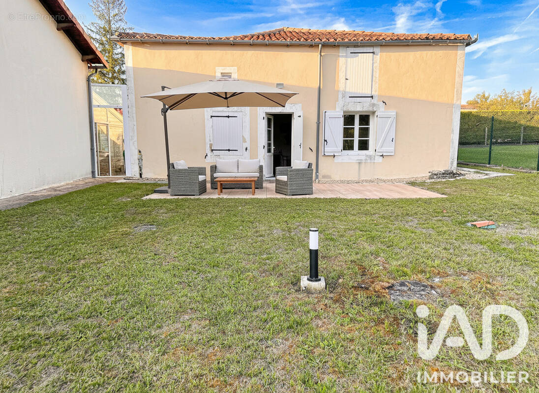 Photo 1 - Maison à RAIX