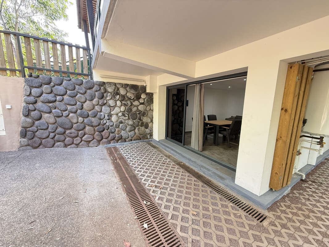 Appartement à L'ETANG-SALE