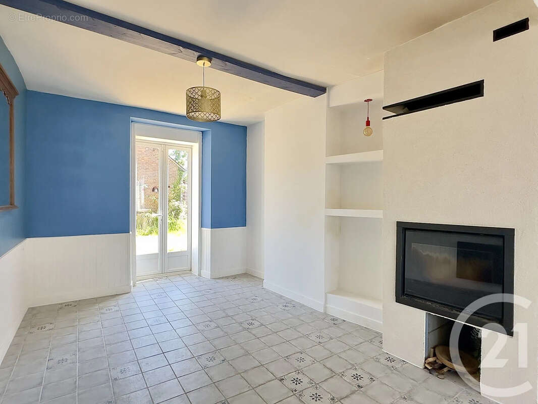 Maison à LA BAZOCHE-GOUET