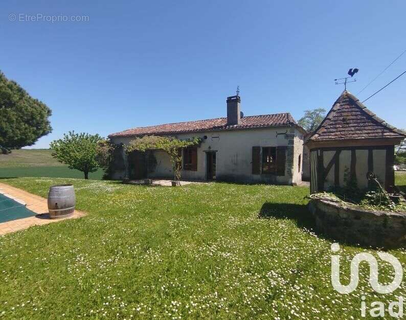 Maison 131 m² à Saint-Avit  - photo 2