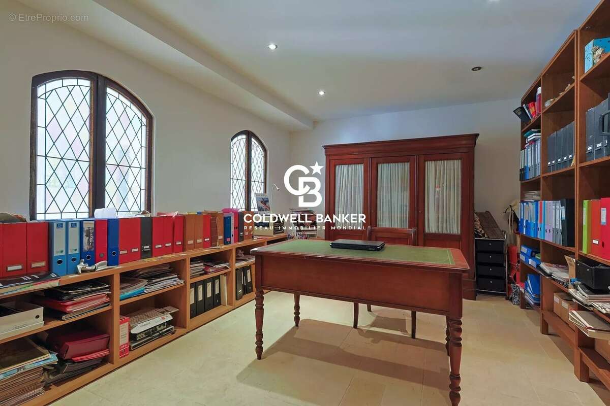 Maison à BORMES-LES-MIMOSAS