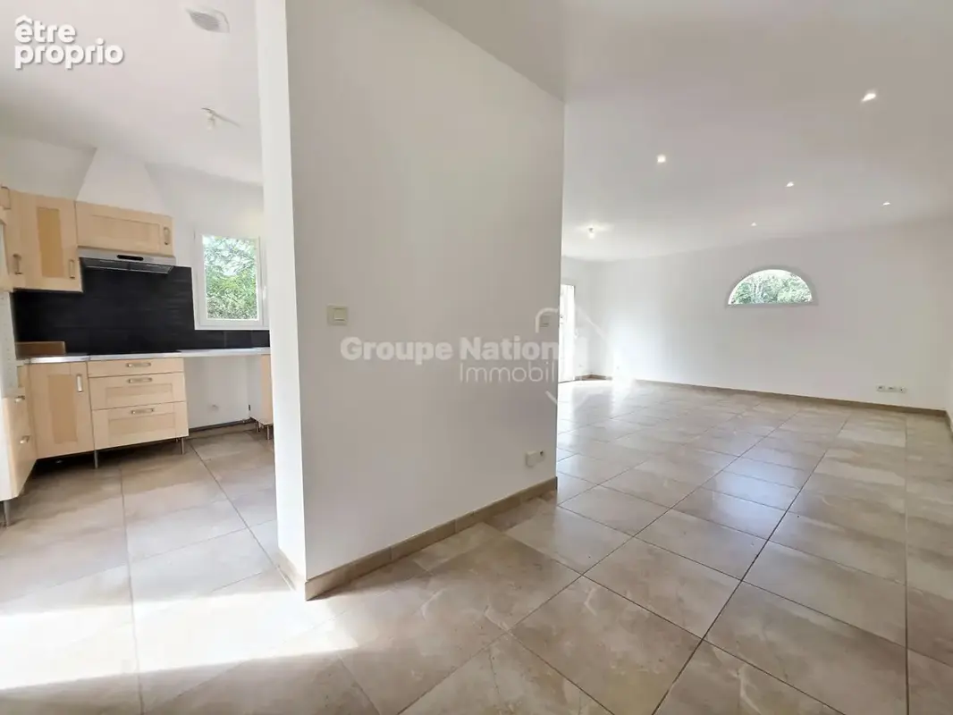 Maison de plain-pied T4 -116 m² -Terrain 3166 m² - Cadre verdoyant et sans vis-à-vis - photo 17