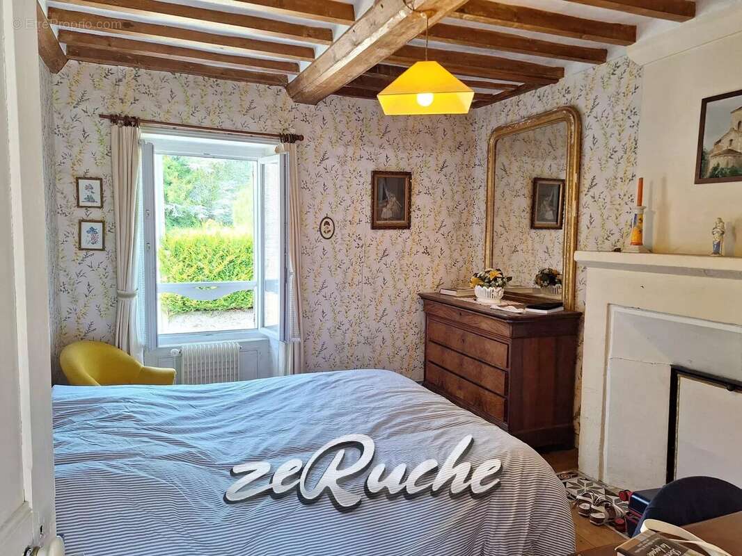  À vendre – Charmante maison de village au cachet exceptionnel avec jardin bordé de rivière - photo 5
