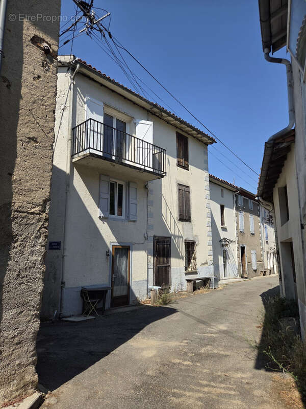Maison de village avec grange et terrain   Brassac (09) - photo 10