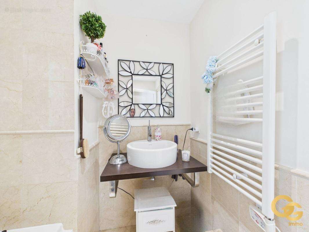 Appartement à THEOULE-SUR-MER