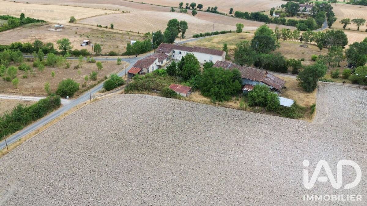 Photo 1 - Maison à BERNAC