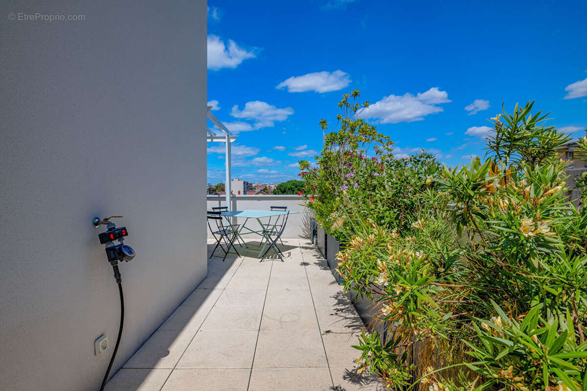 Appartement à LYON-8E