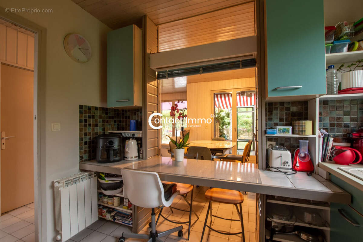 Maison à VIC-LE-COMTE