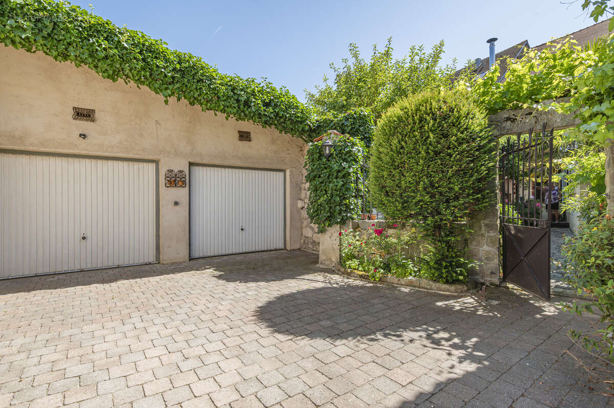 Maison à SERGY