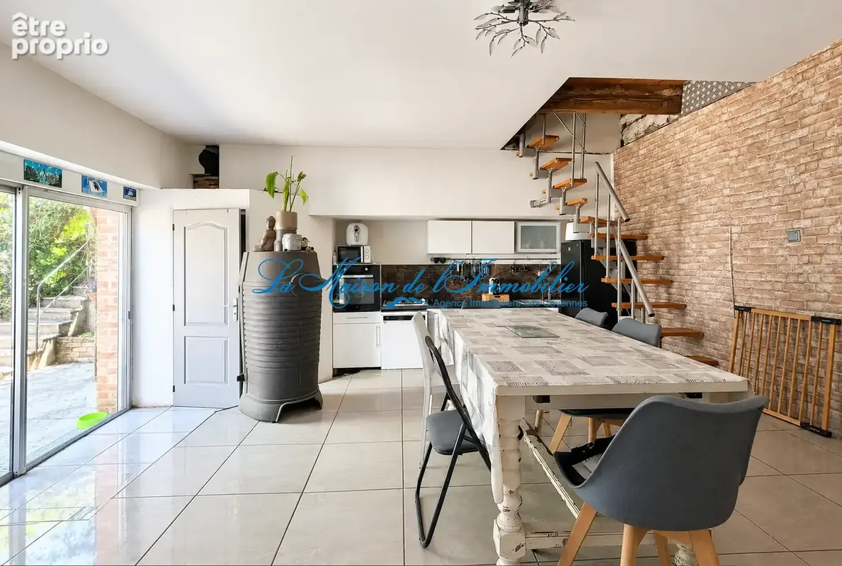 Bagard maison en pierre mitoyenne de 134m2 avec garage sur 360m2 de terrain - photo 3