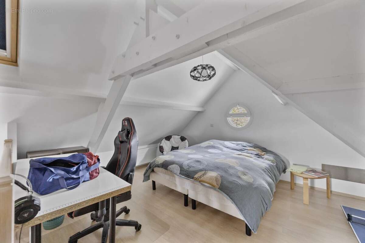 Maison à CHANTELOUP-EN-BRIE