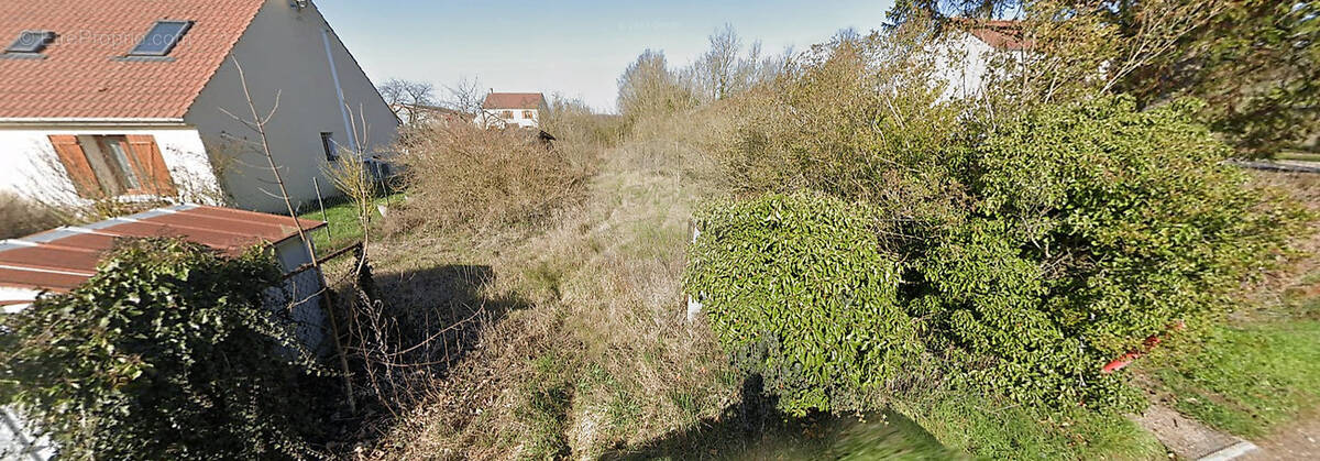 Terrain à EPIAIS-RHUS