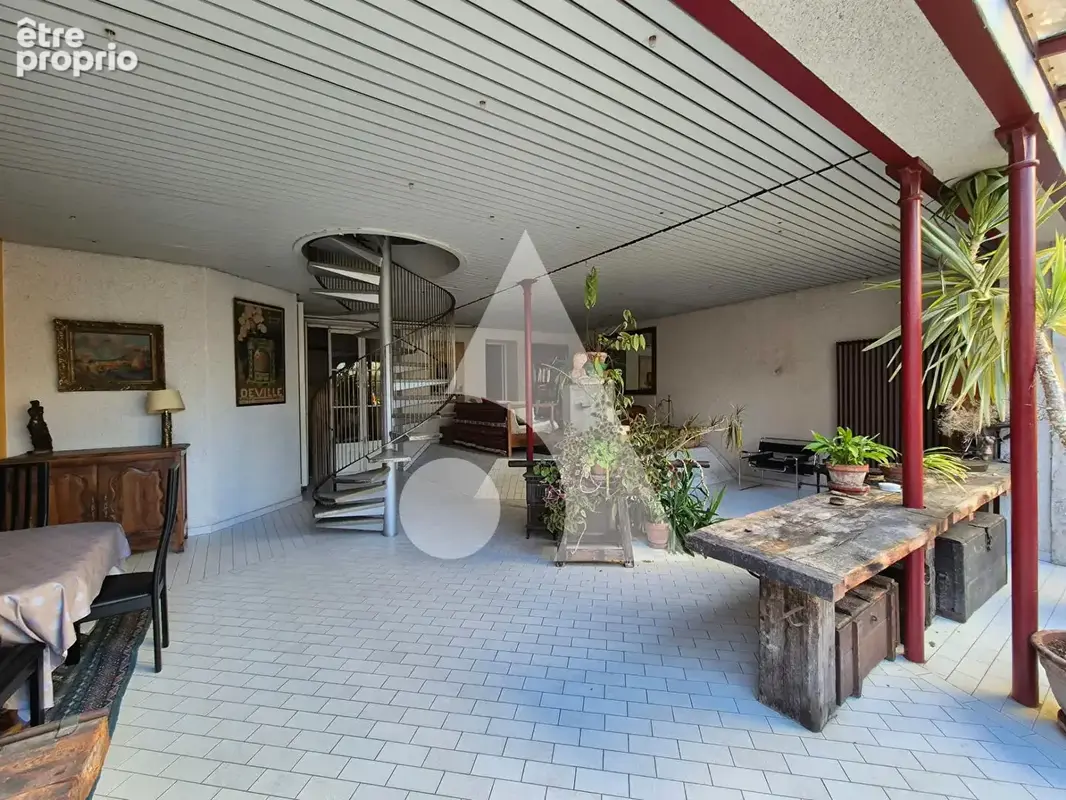 Maison 270m², 10 pièces, 6 chambres - photo 3