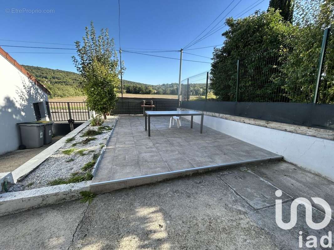 Photo 2 - Maison à NOGENT-L&#039;ARTAUD