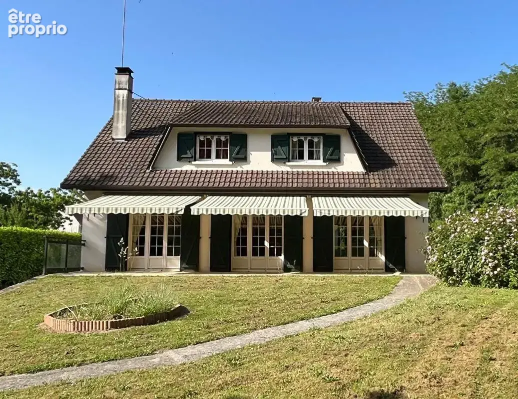 Maison à Noyon 6 pièce(s) 137 m²  - Sous-Sol total et jardin - photo 2