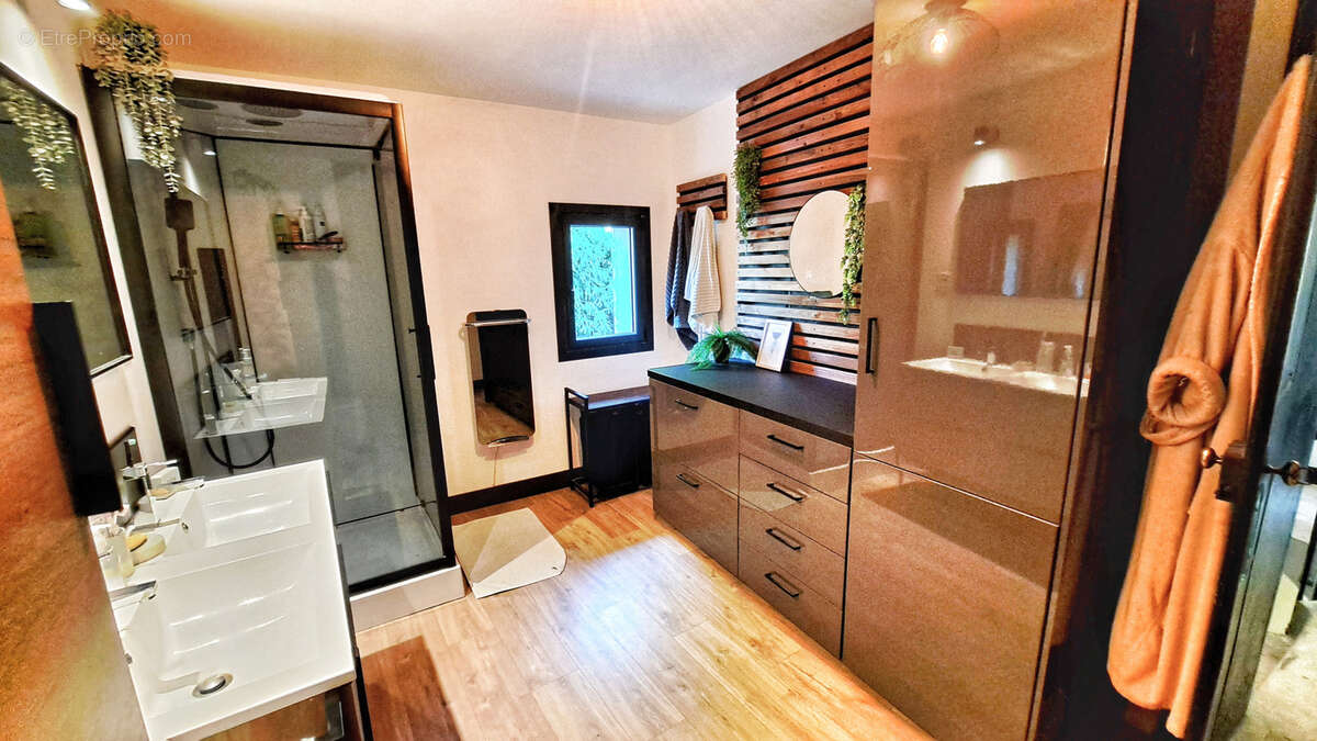 Maison à SAINT-MARTIN-DE-LONDRES