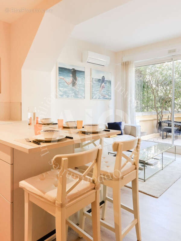 Appartement T3 Rénové avec grande terrasse et stationnement à Nice - photo 6